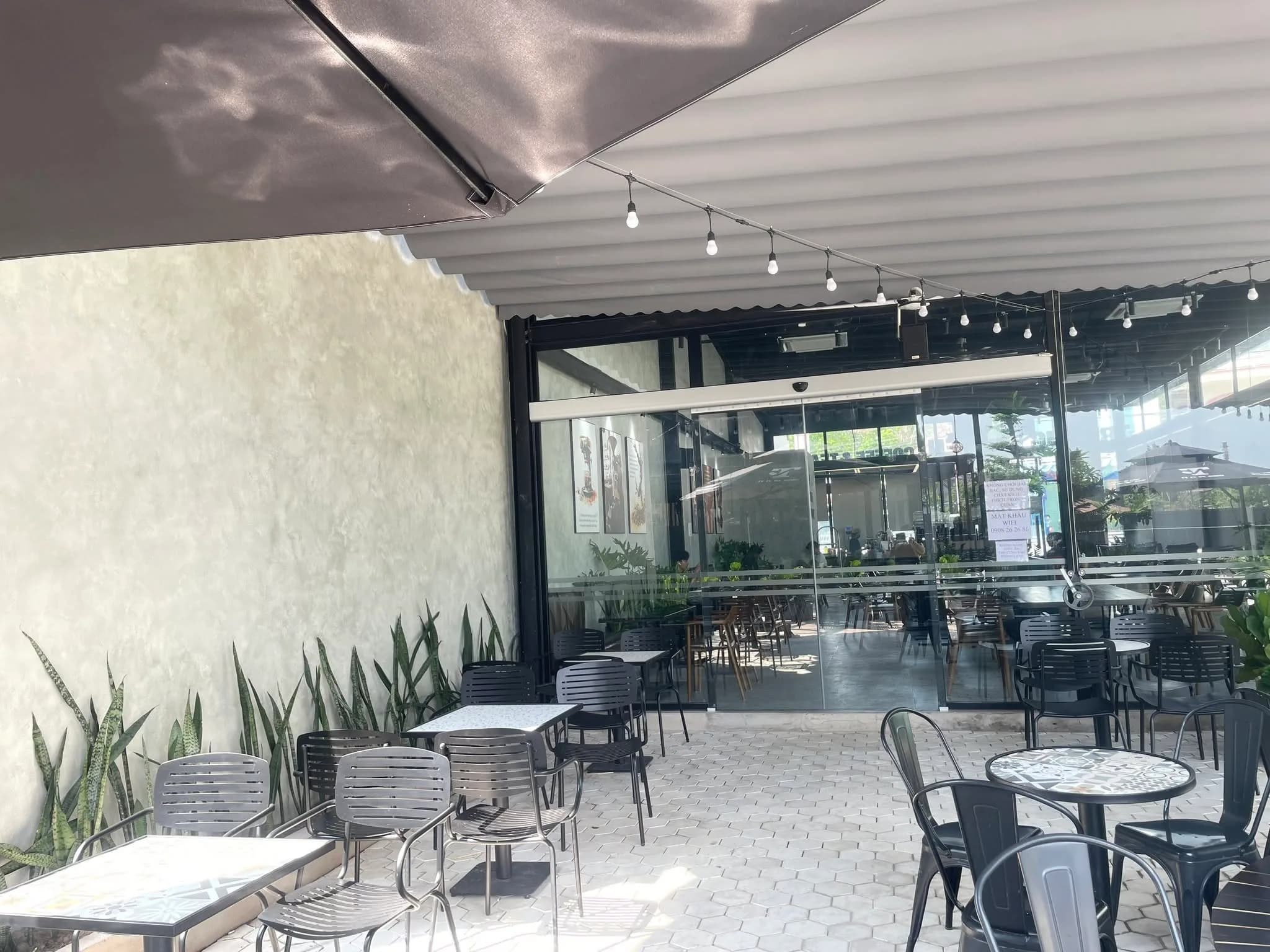 Let Coffee — chuỗi không gian bê tông — bê tông, hình ảnh thực tế 11