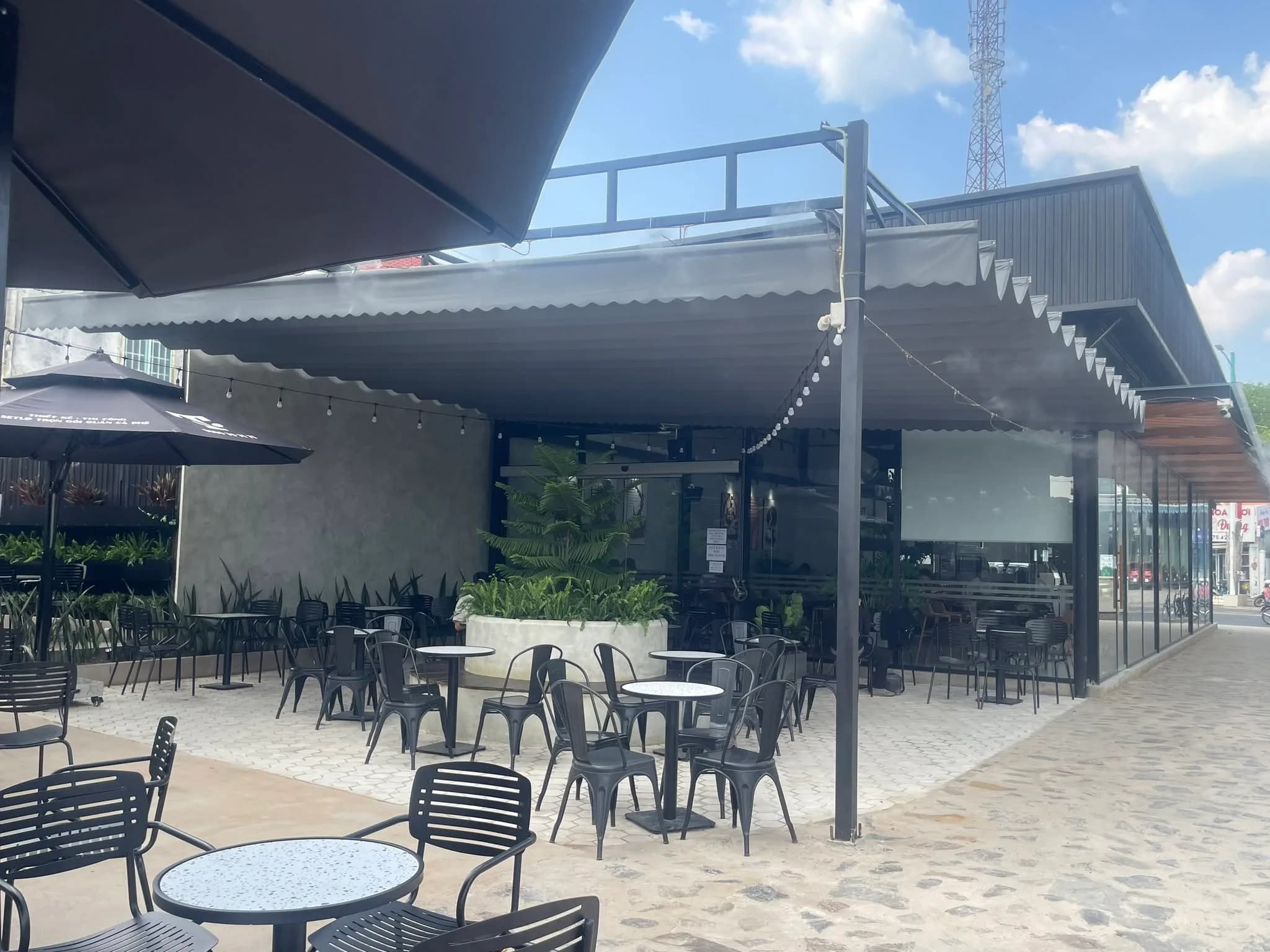 Let Coffee — chuỗi không gian bê tông — bê tông, hình ảnh thực tế 19