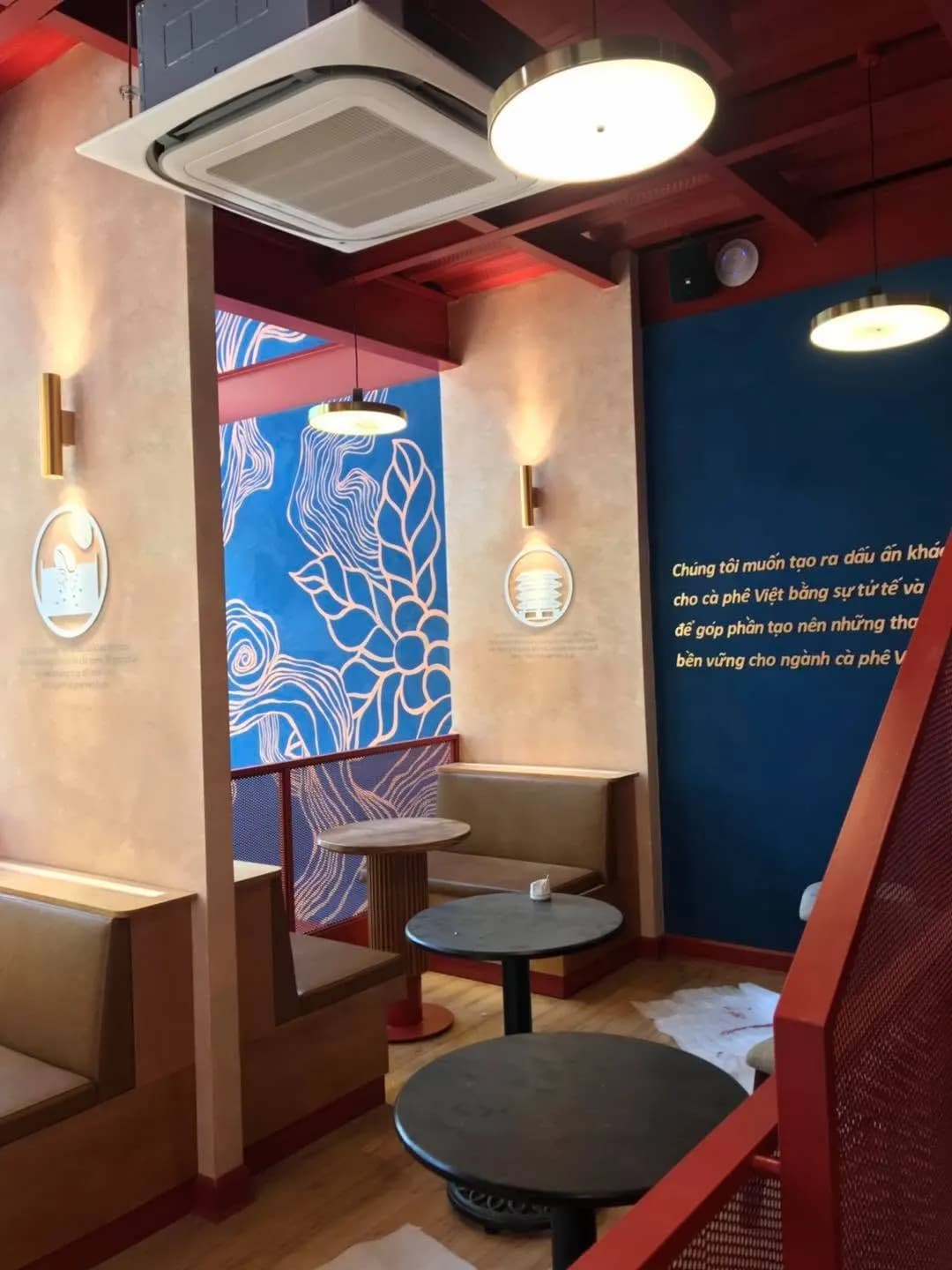 The Coffee House — mix màu theo nhận diện — mix màu, hình ảnh thực tế 2