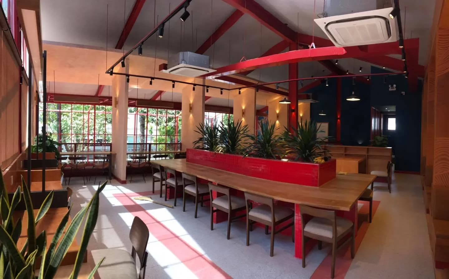 The Coffee House — mix màu theo nhận diện — mix màu, hình ảnh thực tế 8