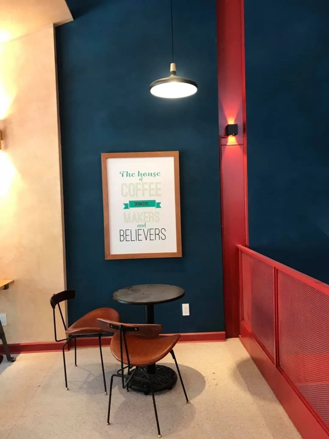 The Coffee House — mix màu theo nhận diện — mix màu, hình ảnh thực tế 12