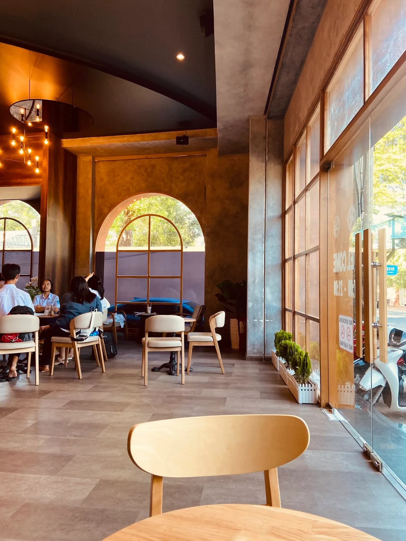 Lumos Coffee — sắc bê tông hiện đại — bê tông, hình ảnh thực tế 4